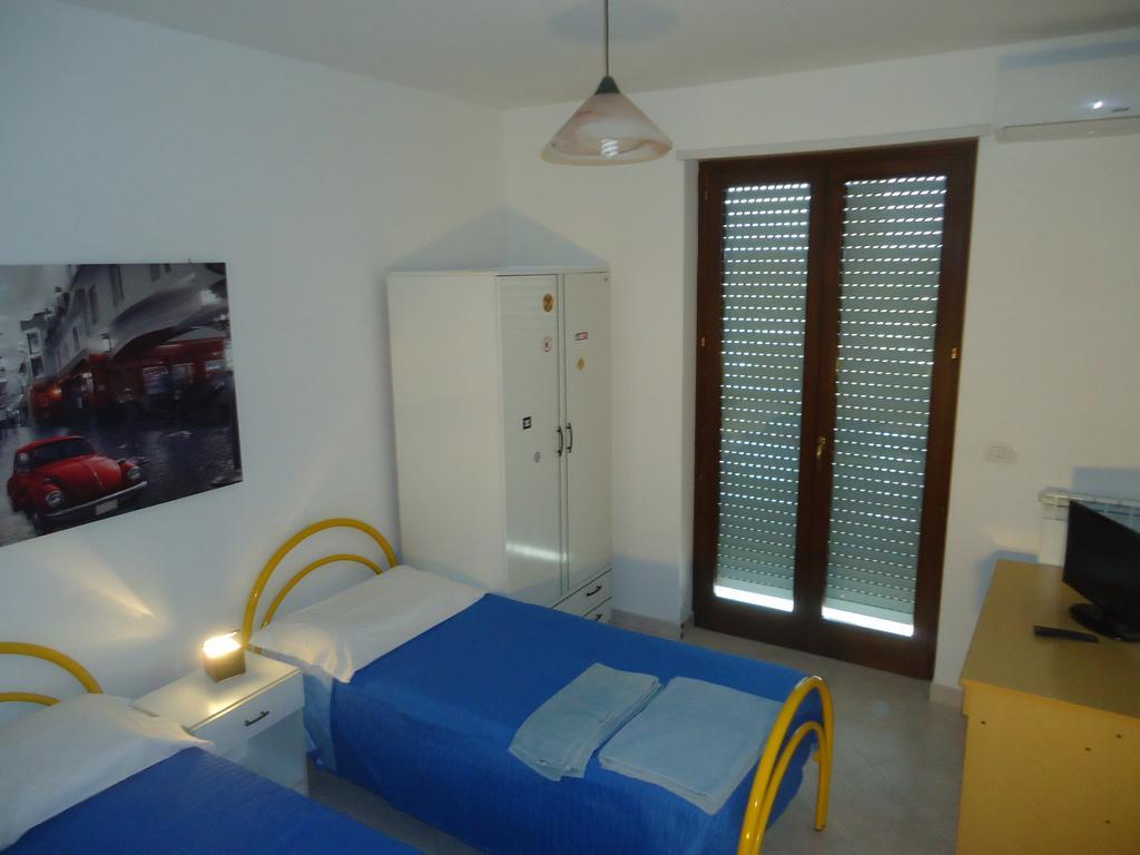 Casa Mozart B&B Лече Екстериор снимка